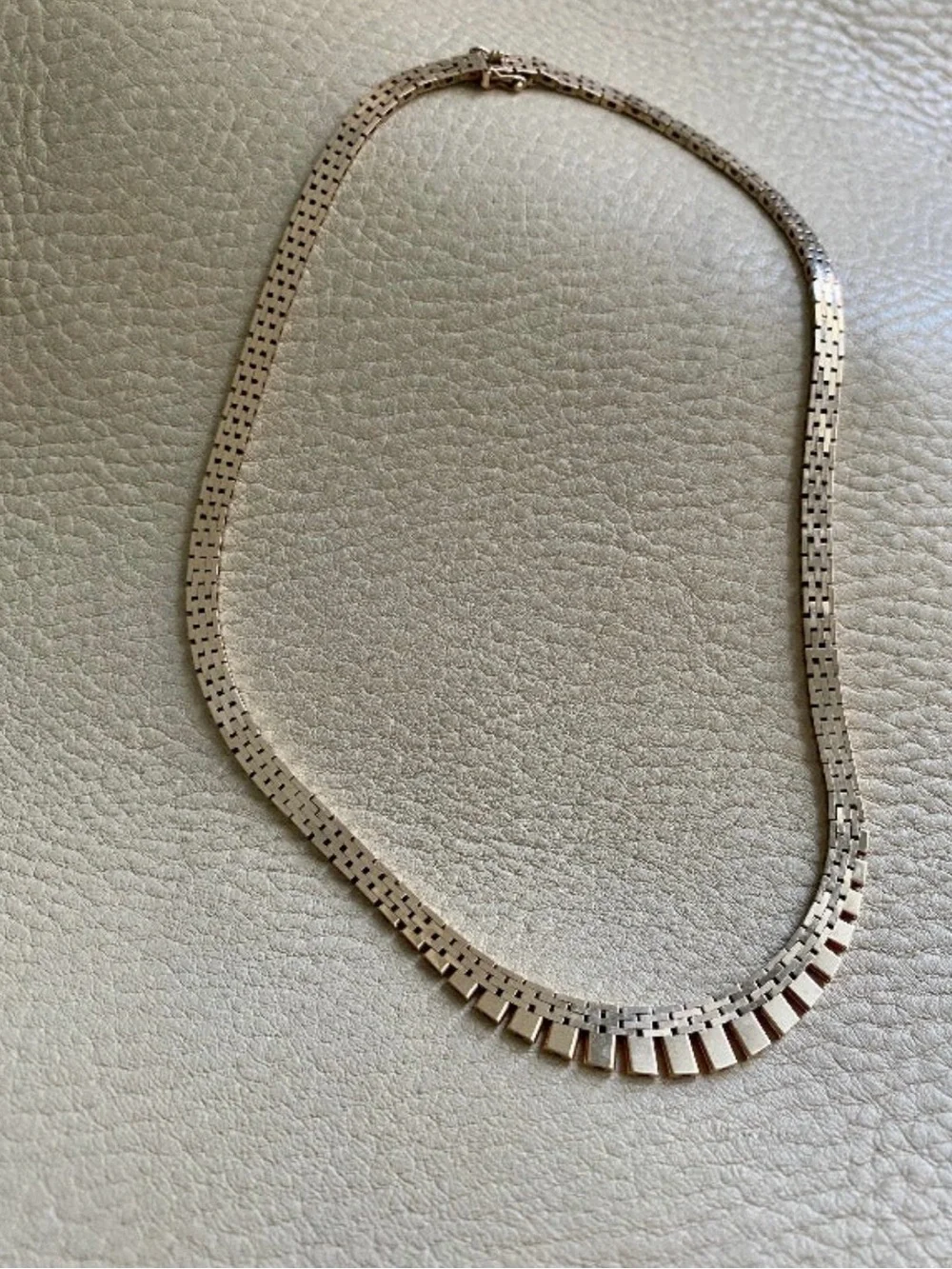 Danish vintage, 14K gold, 16.5 inch length necklace, a substantial 30 grams!
